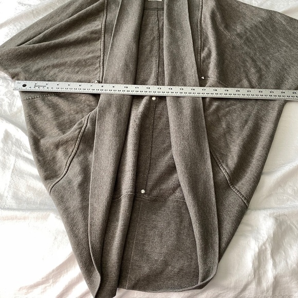 Bluenotes Women's Large Long Sleeve Open Shrug Draped Collar Gray Below Waist - Picture 8 of 12